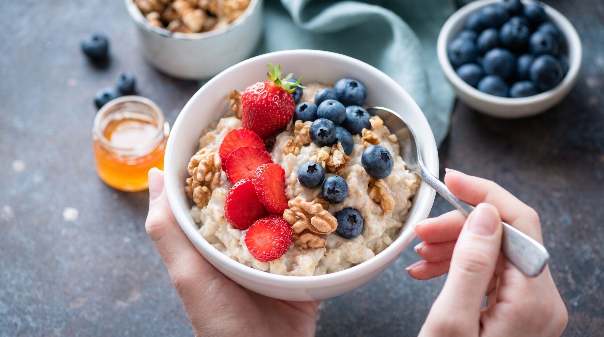 The Benefits of Oats: What the Evidence Says and How to Eat Them